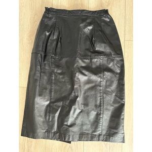 Fiori Vintage Leather Knee Length Skirt